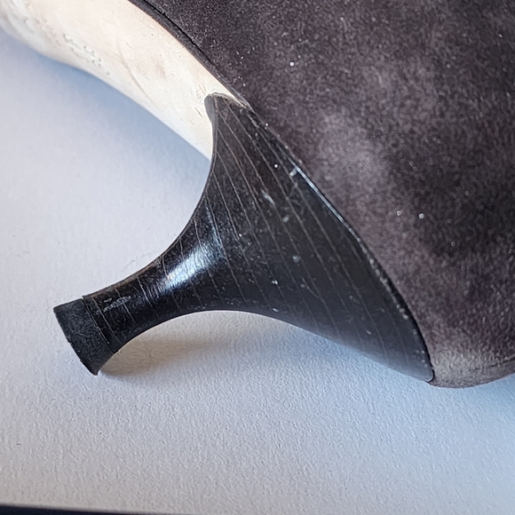 BCBG MaxAzria brown suede kitten heels - Picture 9 of 9